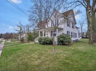 13897 Goodwin St, Burton, OH 44021