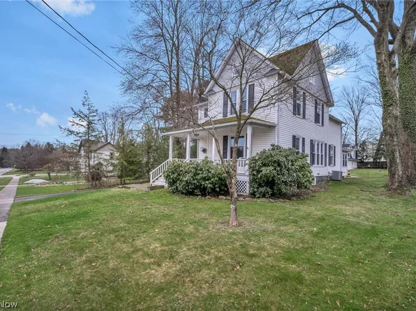 13897 Goodwin St, Burton, OH 44021