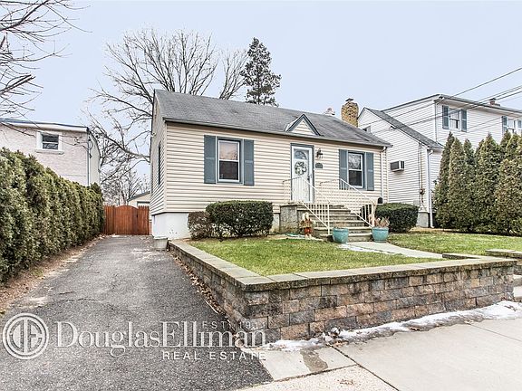 2nd image of 1511 Estelle Ave