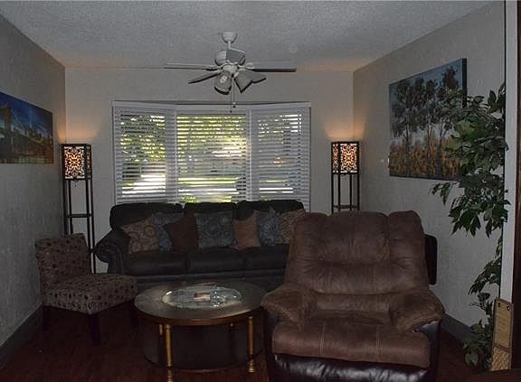 4th image of 904 Westlake Dr