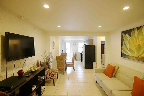 Rented by Scott Williams Realty LLC | media 29