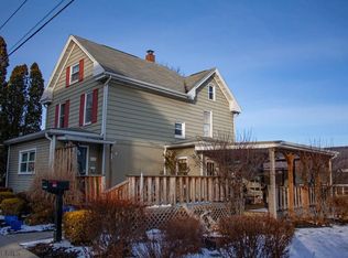 800 Rockingham Ave, Roaring Spring, PA 16673