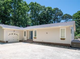 18 Olde Duffer Dr, Nebo, NC 28761