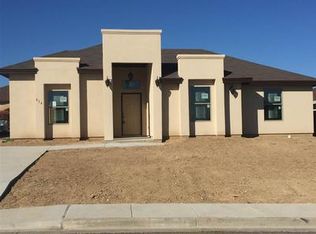 414 Floral Blvd, Laredo, TX 78043