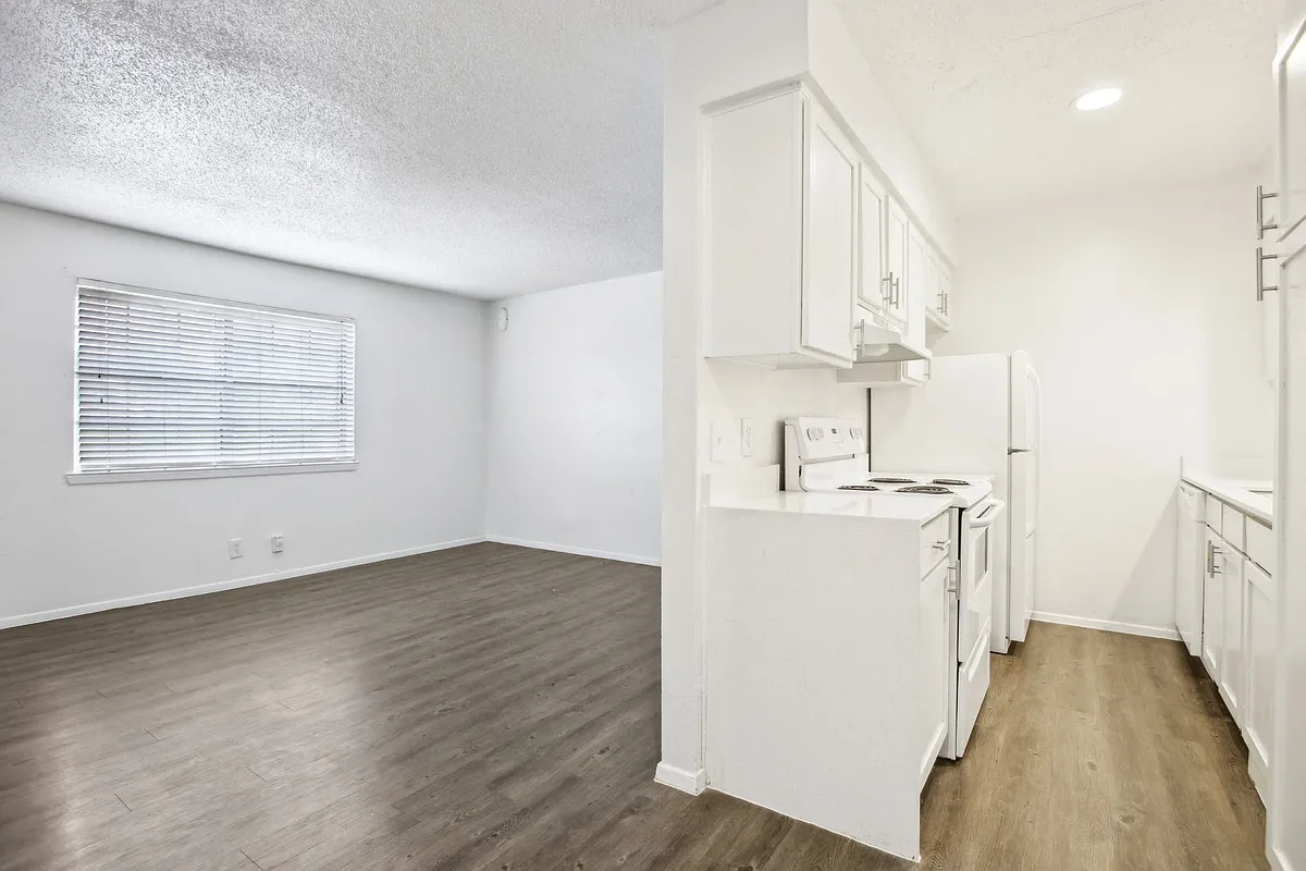 Building Photo - Jewel Apartment Homes