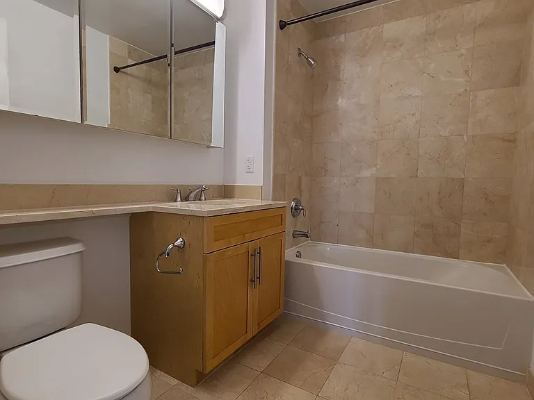 4022 College Point Blvd #12D — Photo 6