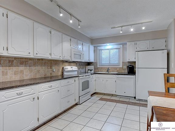 2nd image of 342 N 153rd Avenue Cir