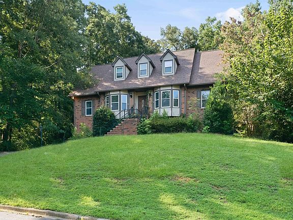 2nd image of 3918 Spring Valley Rd