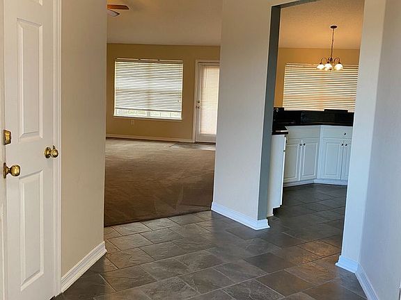 3rd image of 4285 Idell Ln