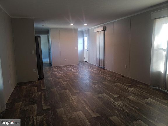 5th image of 344 Apple Dr