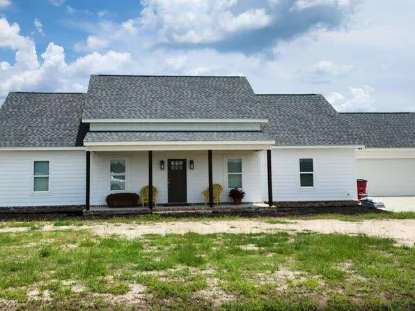 330 Zoarbella Dr, Baxley, GA 31513