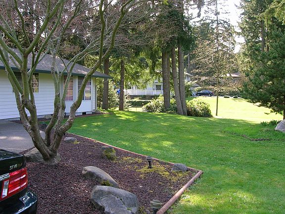 2nd image of 7301 40th Ct NE