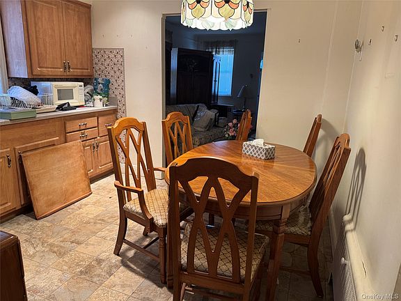 4th image of 1266 Mace Avenue