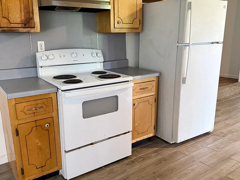 1626 Central Ave — Photo 5