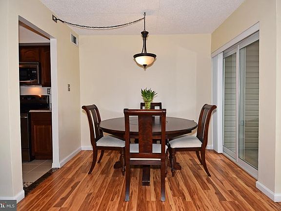 5th image of 5804 Village Green Dr APT E