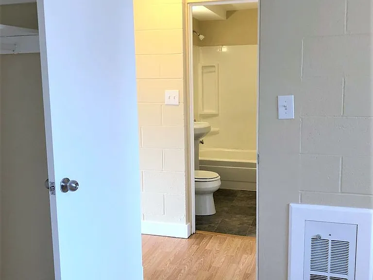 Viewmont Apartments — Photo 35