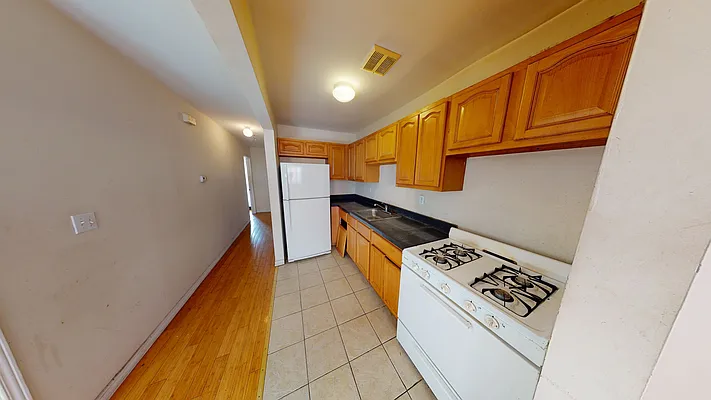 Sold by Remax Edge | media 5