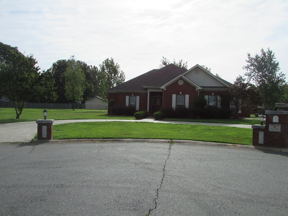 1st image of 412 Buerkle Pl