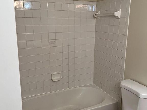 2nd image of 13900 Farnsworth Ln APT 4301
