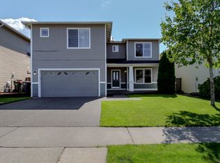 9534 Country Hollow Dr E, Puyallup, WA 98375