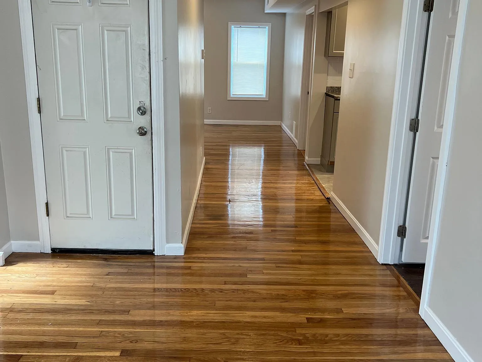 1690 N Main St — Photo 3