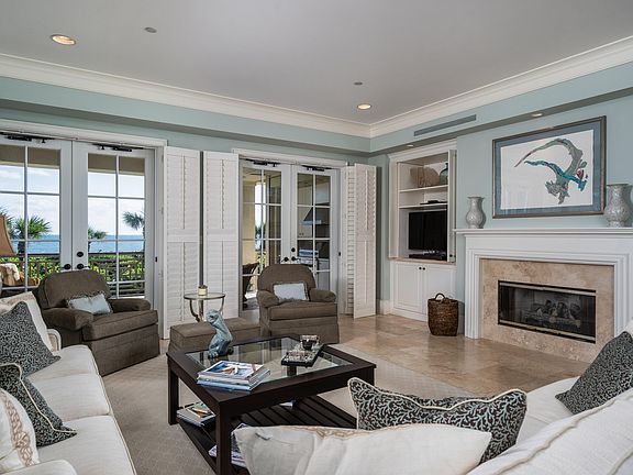 3rd image of 10 Beachside Dr APT 101