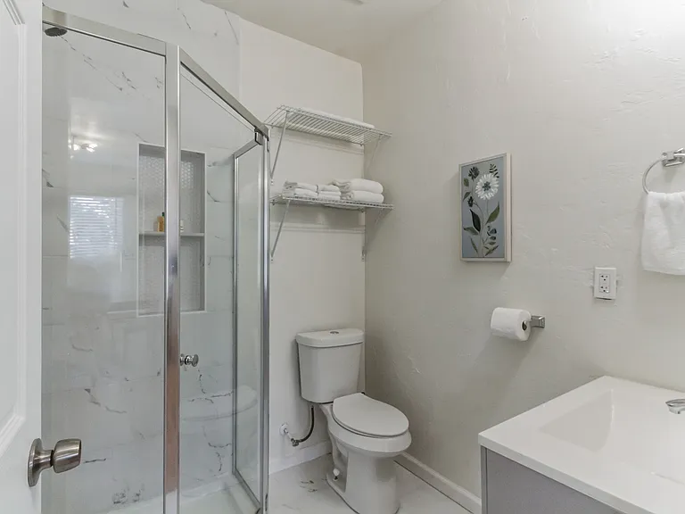 2247 W Park Pl — Photo 3