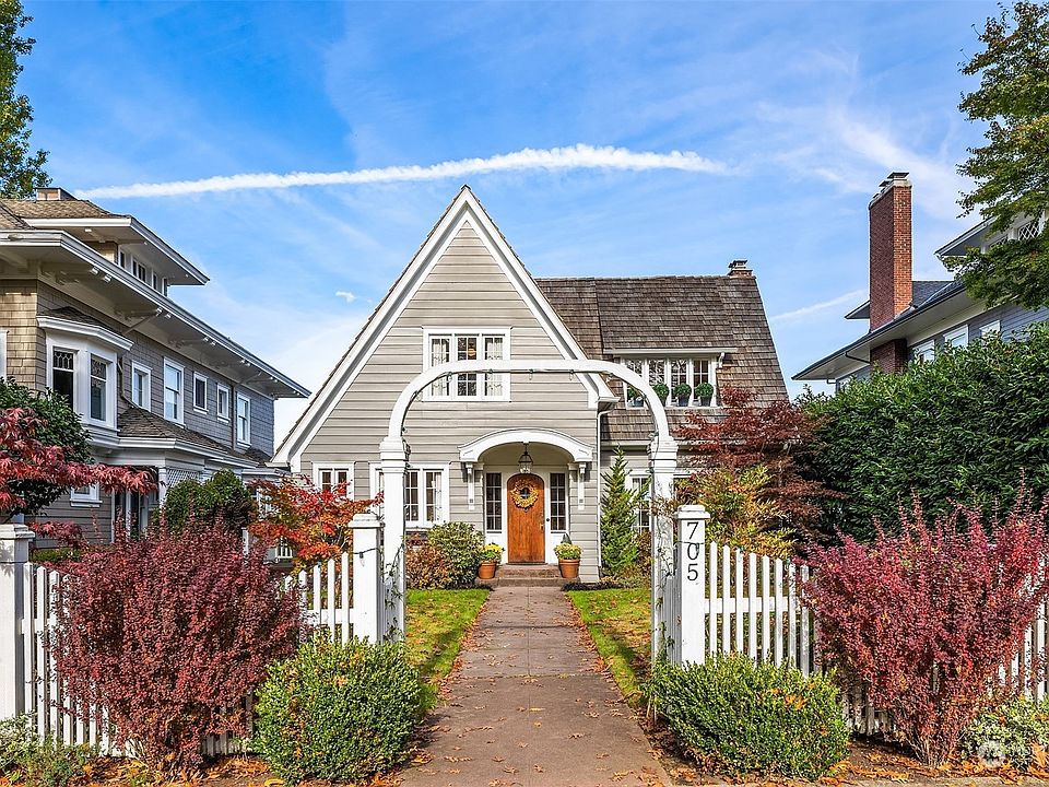 1st image of 705 N Yakima Avenue