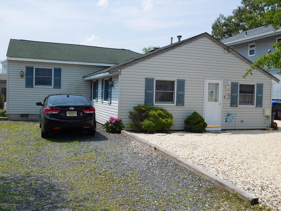 1st image of 3447 Maritime Dr