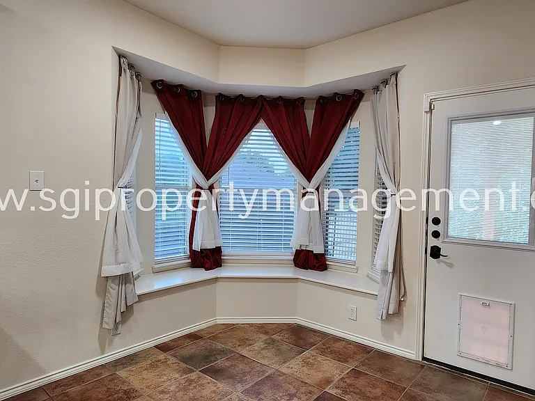 12032 Henderson Dr — Photo 13