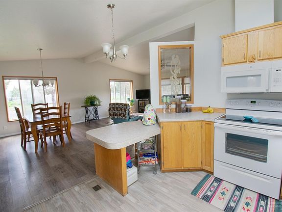 5th image of 11305 SW Peninsula Dr