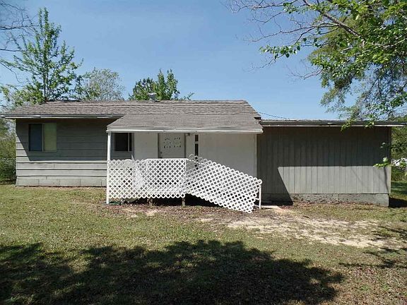 3rd image of 2570 Peartree Dr