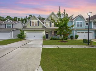 317 Whispering Breeze Ln, Summerville, SC 29486
