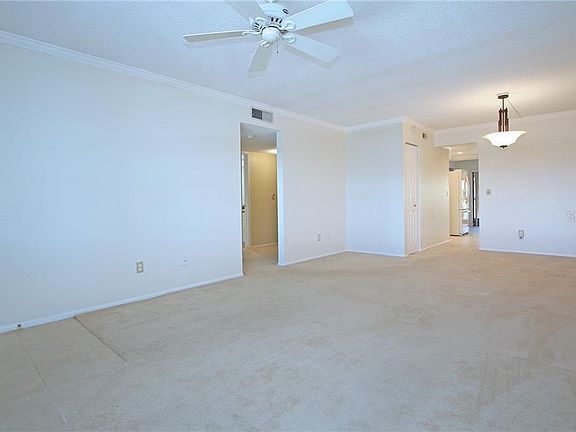 2nd image of 5090 Bay St NE APT 319