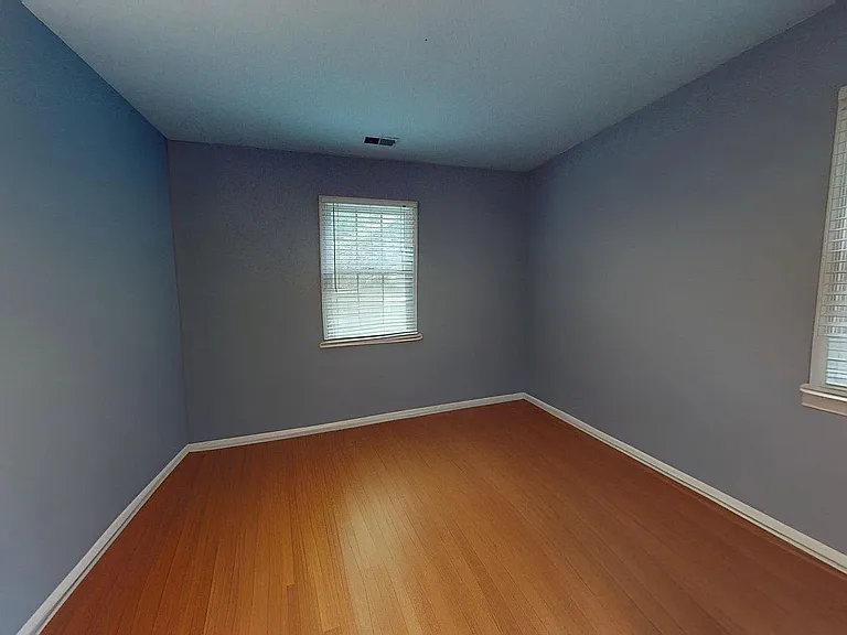 5803 Hall St — Photo 23