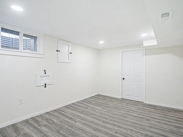 7109 Conser St — Photo 25