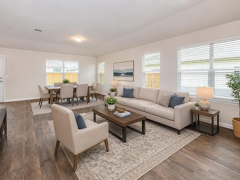 112 Stellamar Dr — Photo 5