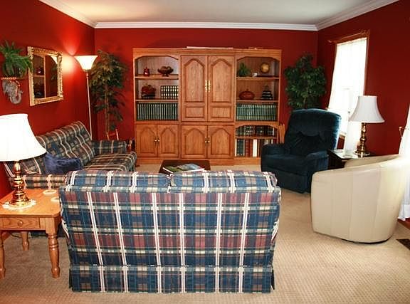 4th image of 225 Todd Ct