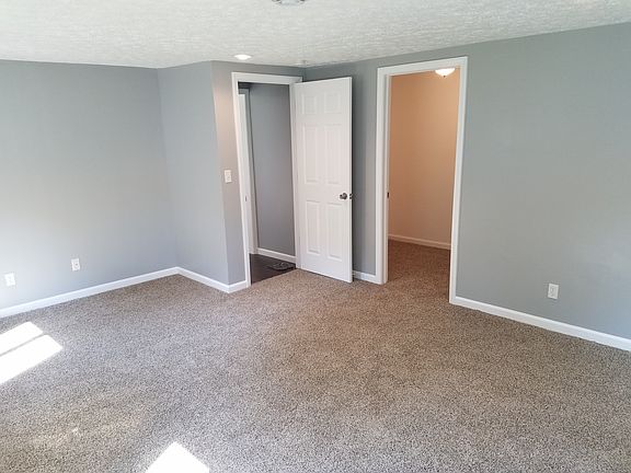 5th image of 36264 Hedgerow Park Dr