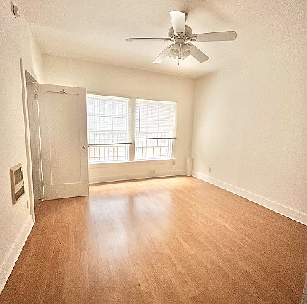 3rd image of 1737 N Gramercy Pl #104