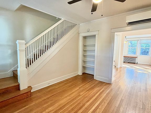 3rd image of 222 15th St NE