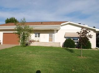 715 Johnson Dr, Onalaska, WI 54650