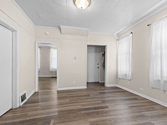 4th image of 1908 S 28th St