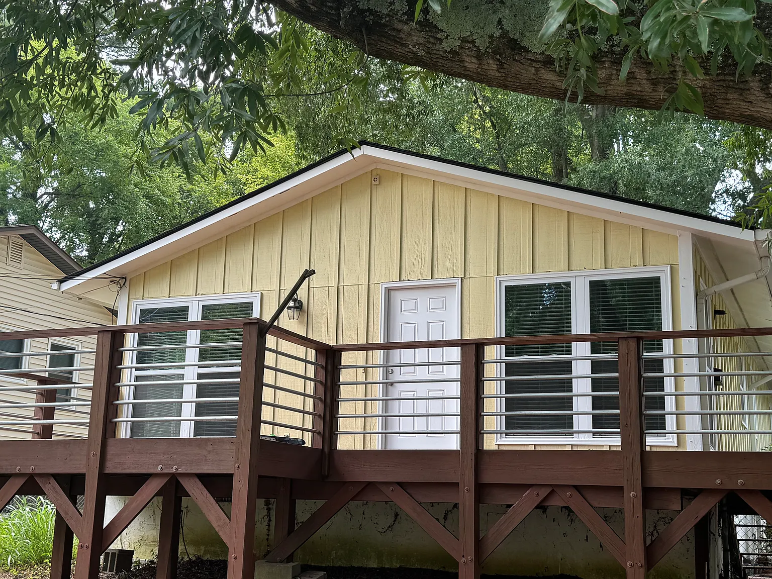 3 bed, 1170 sqft, $2,400 — Photo 2