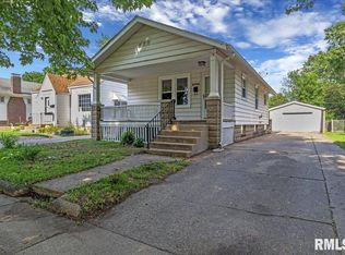 2104 S College St, Springfield, IL 62704