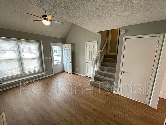 5th image of 1418 SE 7th Pl