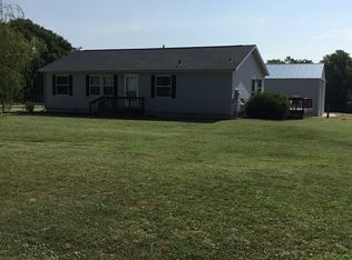 106 James St, Waverly, KS 66871