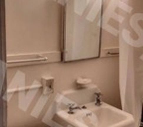 5th image of 502 W Elm St #14