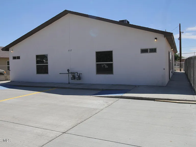 517 Val Verde St #B — Photo 51
