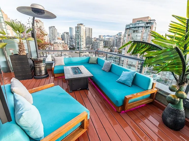 199 Drake St #PENTHOUSE — Photo 35